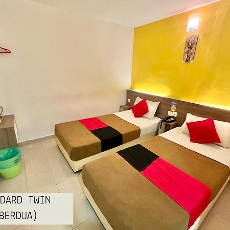 Yellow Mansion Hotel Melaka Raya Экстерьер фото