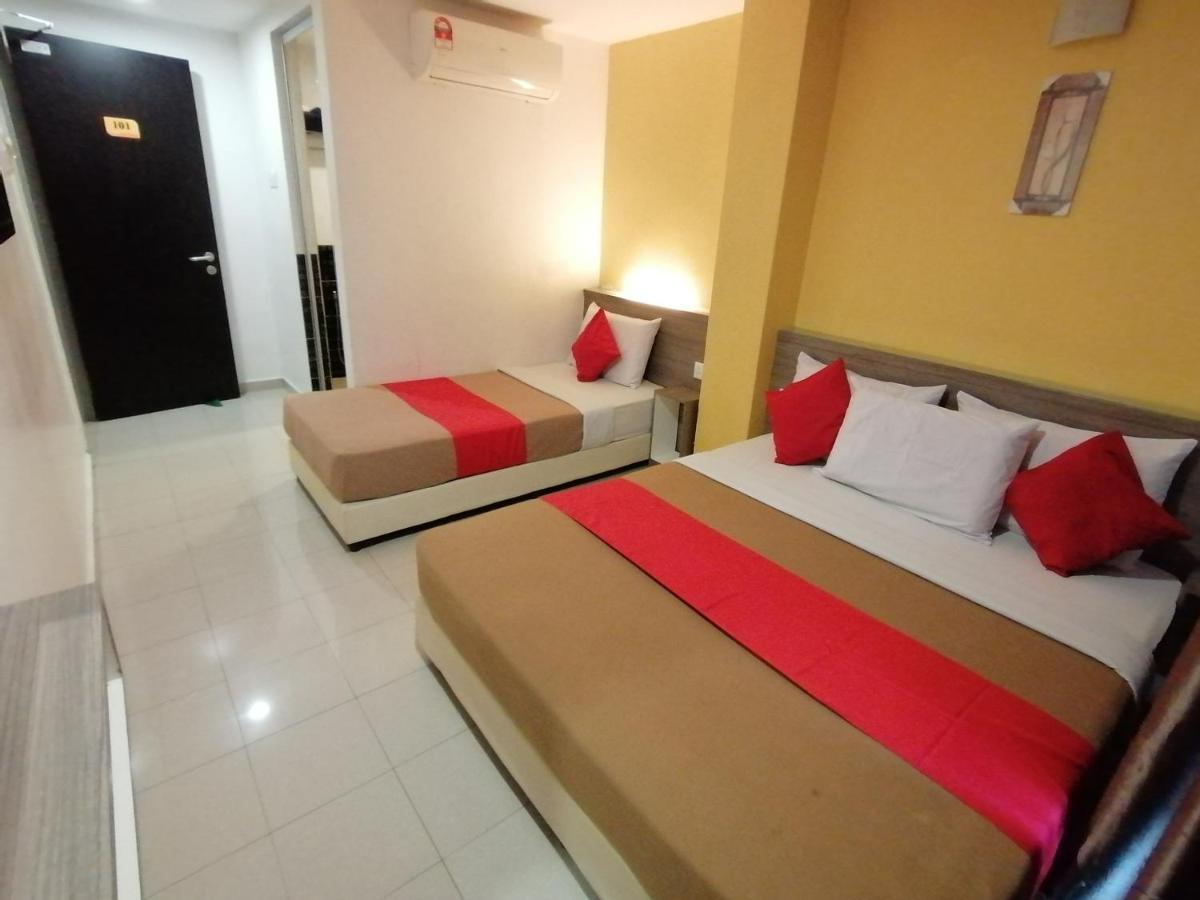Yellow Mansion Hotel Melaka Raya Экстерьер фото