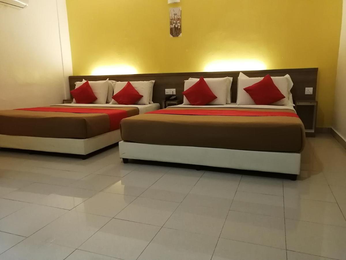 Yellow Mansion Hotel Melaka Raya Экстерьер фото