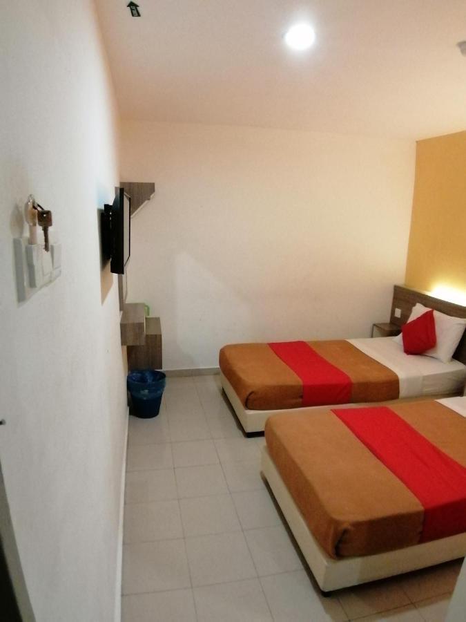 Yellow Mansion Hotel Melaka Raya Экстерьер фото