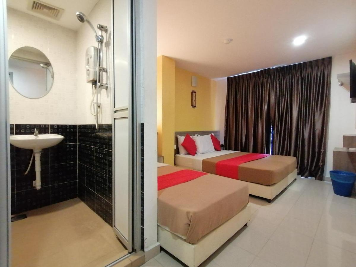 Yellow Mansion Hotel Melaka Raya Экстерьер фото