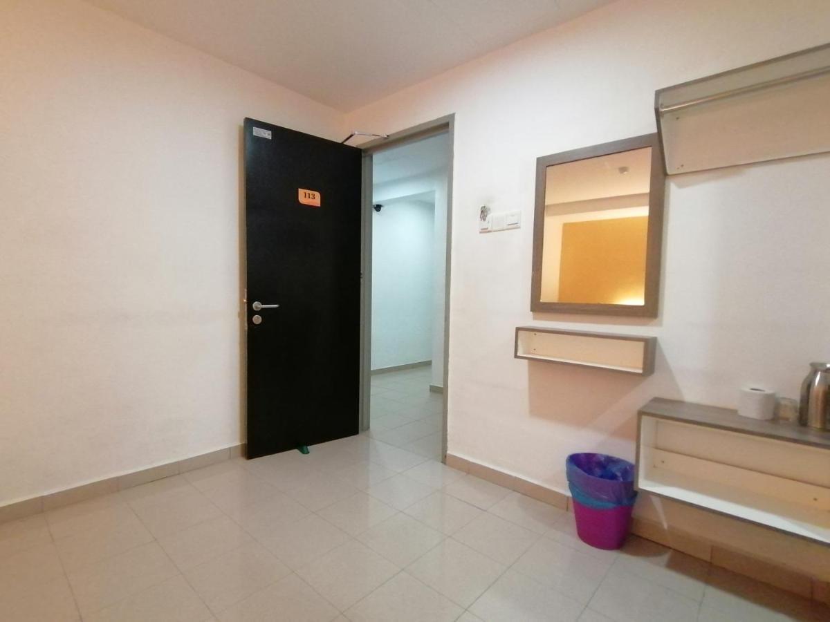 Yellow Mansion Hotel Melaka Raya Экстерьер фото
