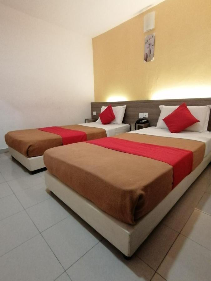 Yellow Mansion Hotel Melaka Raya Экстерьер фото