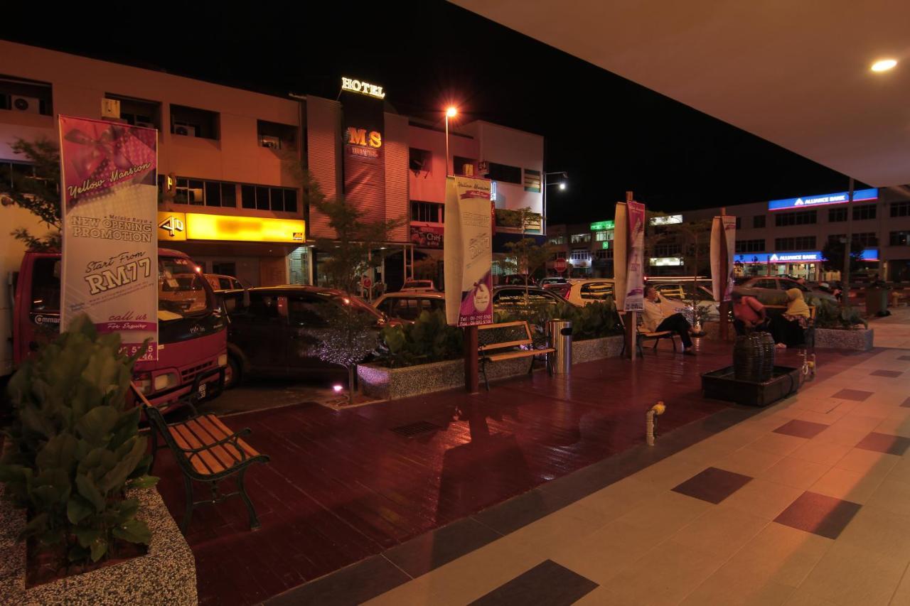 Yellow Mansion Hotel Melaka Raya Экстерьер фото