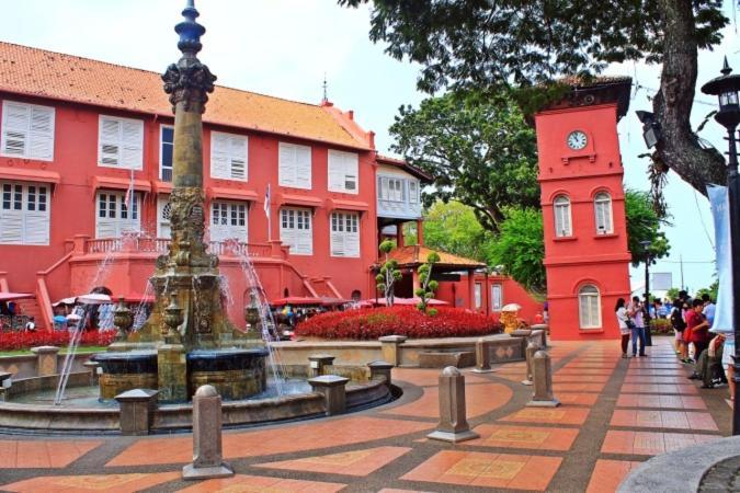 Yellow Mansion Hotel Melaka Raya Экстерьер фото