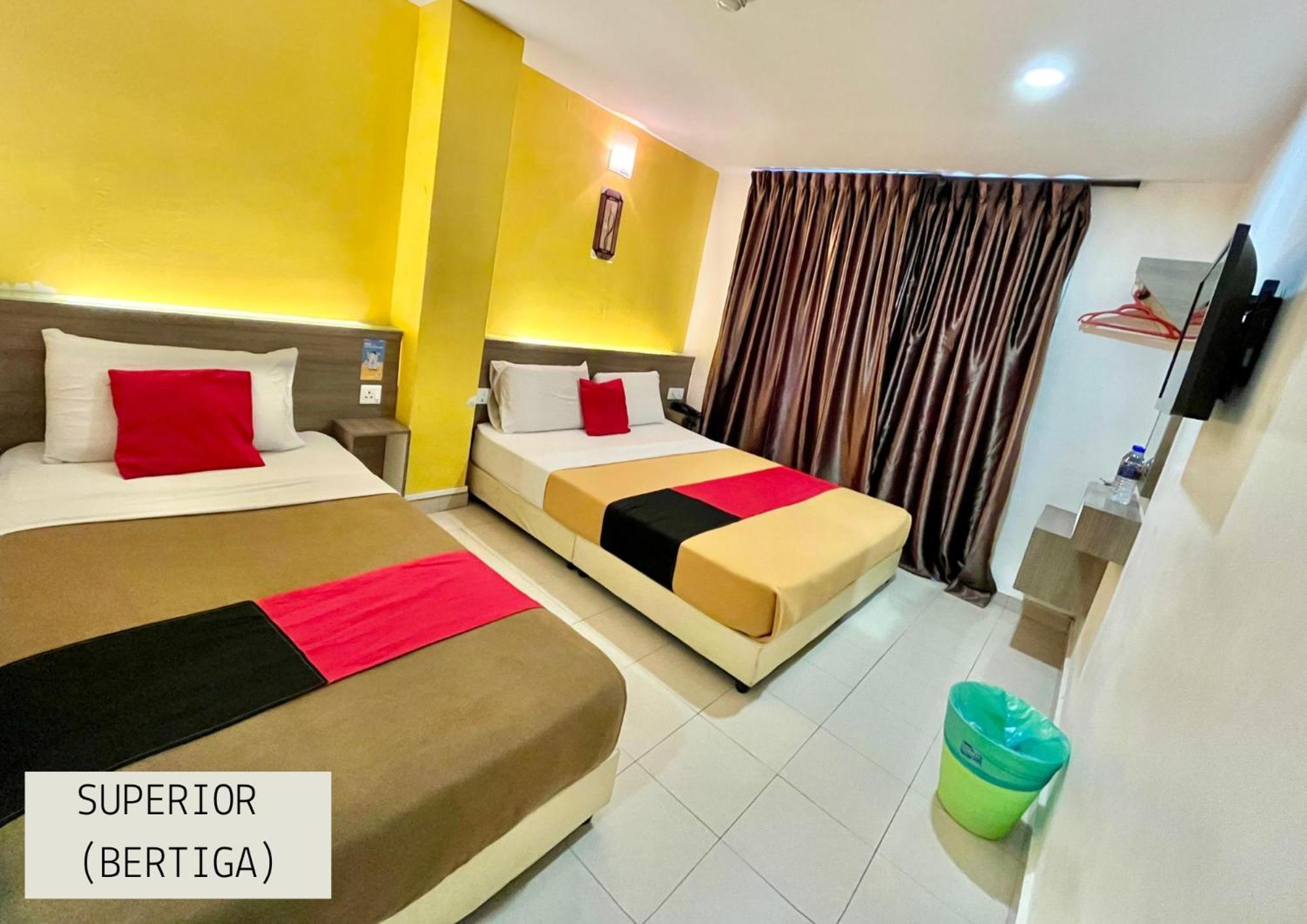 Yellow Mansion Hotel Melaka Raya Экстерьер фото
